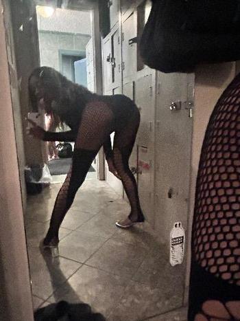 RawBih, 21  female escort, Gainesville