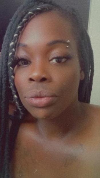 Lady R, 26  female escort, Gainesville