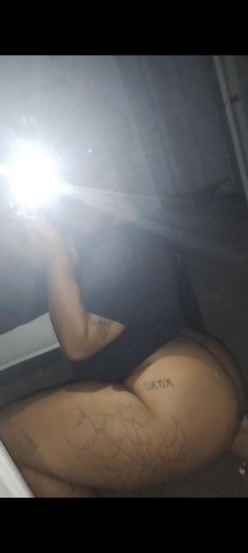 Strawberryyy , 24  female escort, Gainesville