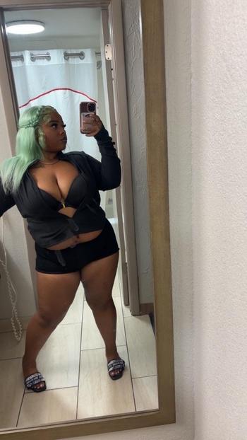 Kitty, 23  female escort, Gainesville