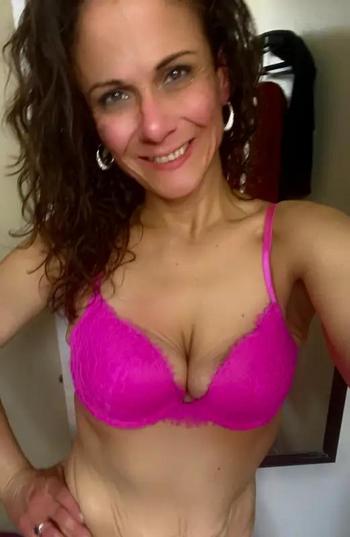3526145241, female escort, Gainesville